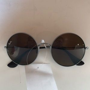 NWOT Ray Ban FLAW  Polarized Round Sunglasses
